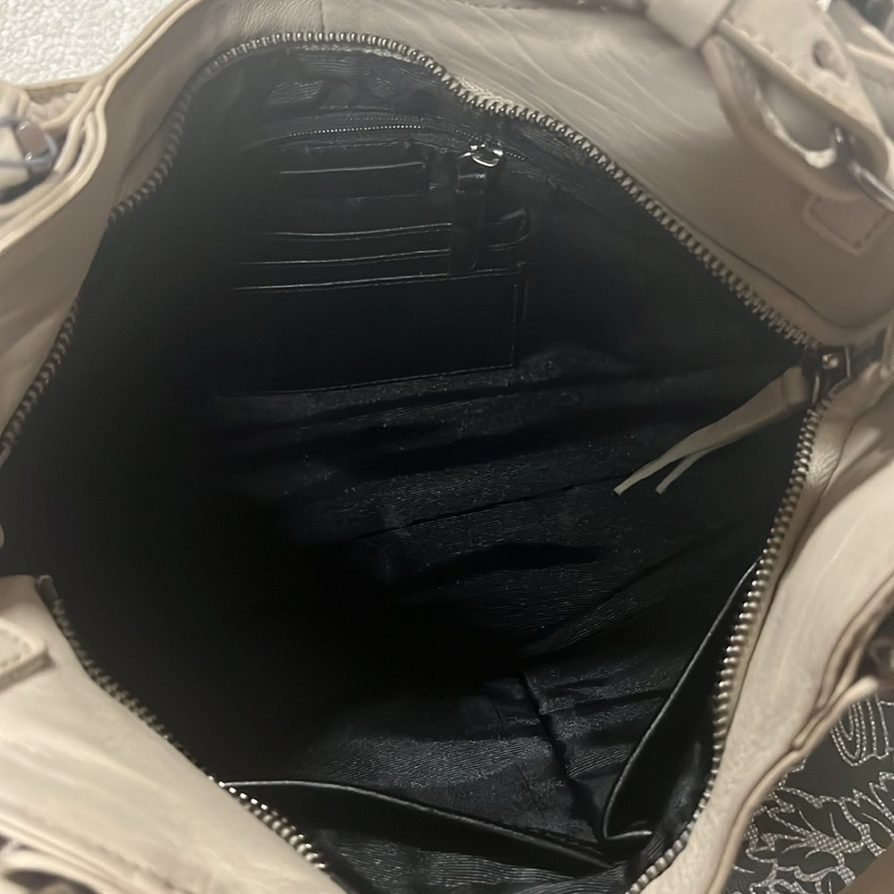 VINCE CAMUTO Leather Kayli Satchel - Picture 10 of 10
